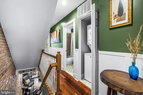Entry Way - 1455 Andre St, Baltimore, MD 21230 photo 9 of 13