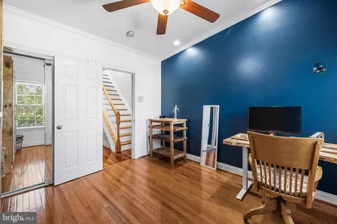Entry Way - 1455 Andre St, Baltimore, MD 21230 photo 10 of 13