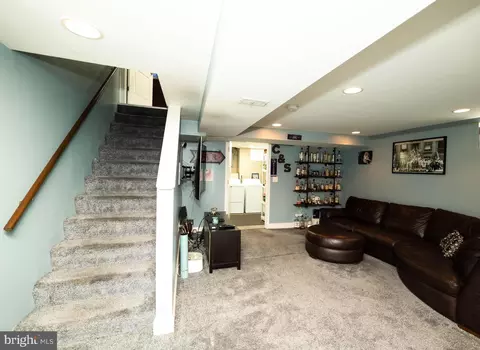 Entry Way - 6529 Hilltop Ave, Baltimore, MD 21206 photo 6 of 6