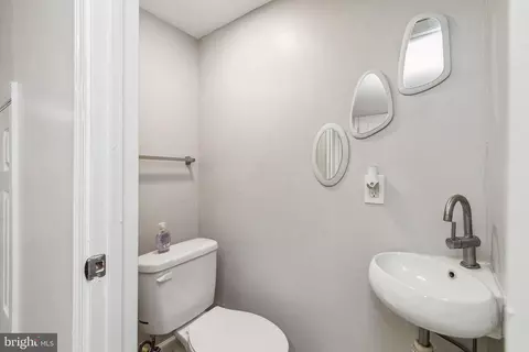 3394 Saint Benedict St, Baltimore, MD 21229 photo 23