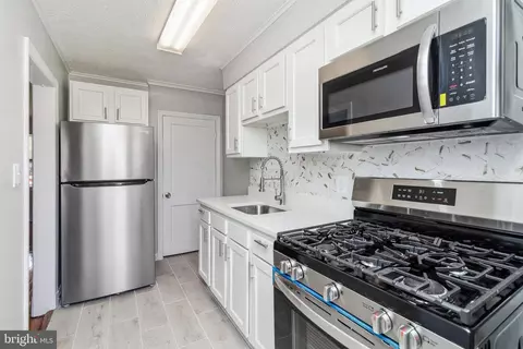 3394 Saint Benedict St, Baltimore, MD 21229 photo 2