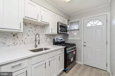 3394 Saint Benedict St, Baltimore, MD 21229 photo 3