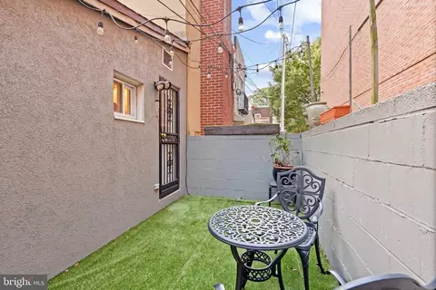 Exterior - 1805 Fleet St, Baltimore, MD 21231 photo 2 of 2