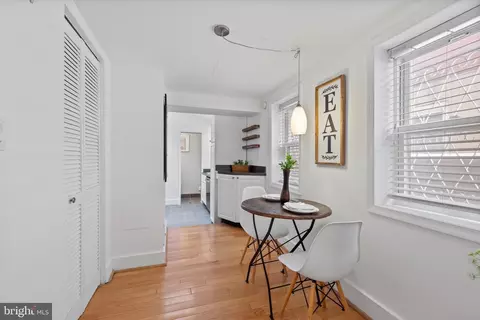 Dining - 1805 Fleet St, Baltimore, MD 21231 photo 3 of 4