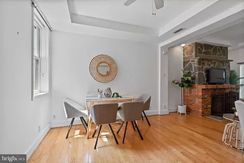 Dining - 1805 Fleet St, Baltimore, MD 21231 photo 4 of 4