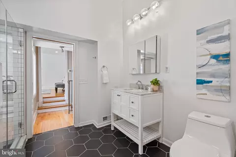 Bath - 1805 Fleet St, Baltimore, MD 21231 photo 4 of 4