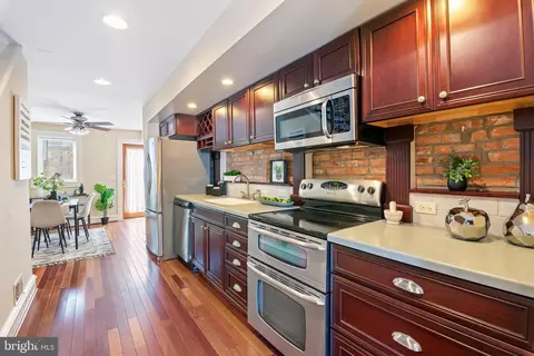 665 E Clement St, Baltimore, MD 21230 photo 9