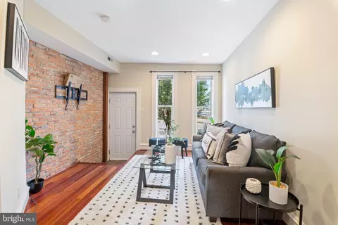 665 E Clement St, Baltimore, MD 21230 photo 6