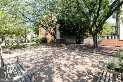 Exterior - 214 Grindall St, Baltimore, MD 21230 photo 6 of 8
