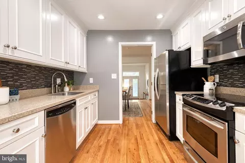Kitchen - 214 Grindall St, Baltimore, MD 21230 photo 2 of 4