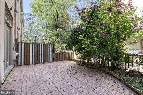Exterior - 214 Grindall St, Baltimore, MD 21230 photo 3 of 8