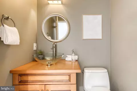 Bath - 214 Grindall St, Baltimore, MD 21230 photo 1 of 4