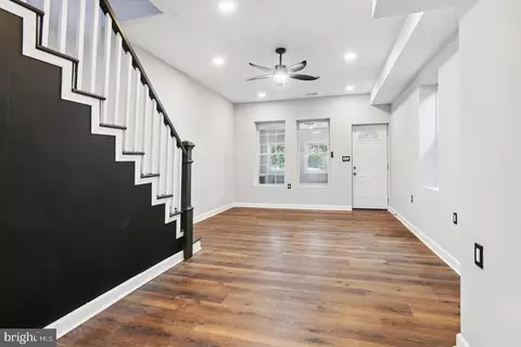 Entry Way - 436 E Patapsco Ave, Baltimore, MD 21225 photo 1 of 7
