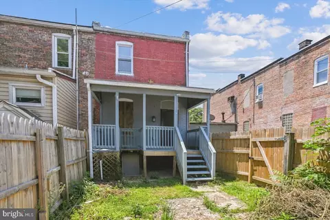 Exterior - 436 E Patapsco Ave, Baltimore, MD 21225 photo 1 of 4