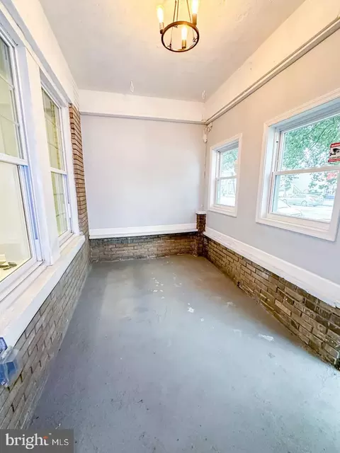 Exterior - 436 E Patapsco Ave, Baltimore, MD 21225 photo 2 of 4