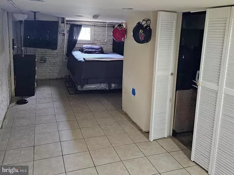 Bedroom - 1122 Myrtle Ave, Baltimore, MD 21201 photo 4 of 4