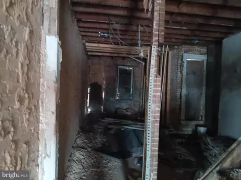 1813 N Pulaski St, Baltimore, MD 21217 photo 3