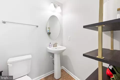 Entry Way - 810 S Macon St, Baltimore, MD 21224 photo 7 of 7