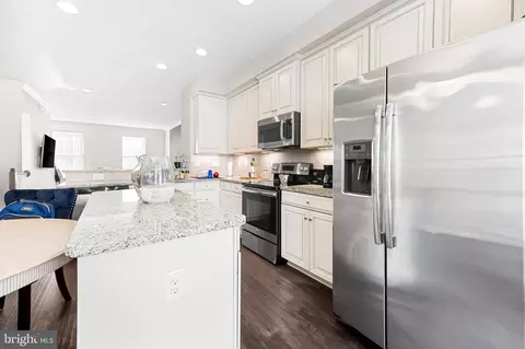 Kitchen - 810 S Macon St, Baltimore, MD 21224 photo 4 of 4