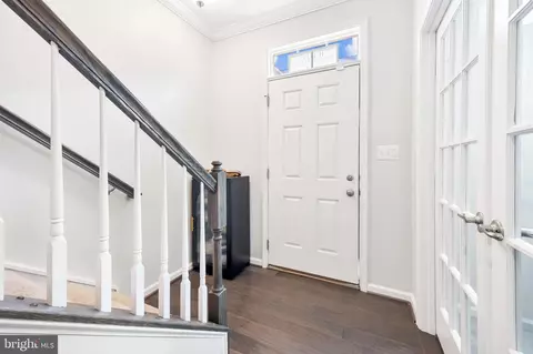 Entry Way - 810 S Macon St, Baltimore, MD 21224 photo 1 of 7