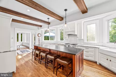 Kitchen - 7 Midvale Rd, Baltimore, MD 21210 photo 1 of 6