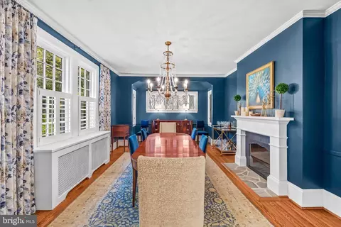 Dining - 7 Midvale Rd, Baltimore, MD 21210 photo 1 of 3