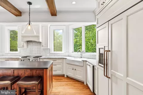 Kitchen - 7 Midvale Rd, Baltimore, MD 21210 photo 6 of 6