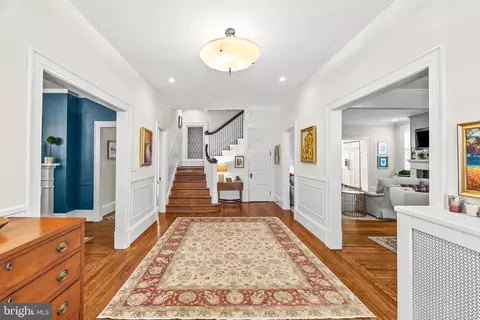 Entry Way - 7 Midvale Rd, Baltimore, MD 21210 photo 1 of 4