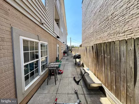 Exterior - 5319 Eastern Ave, Baltimore, MD 21224 photo 7 of 11