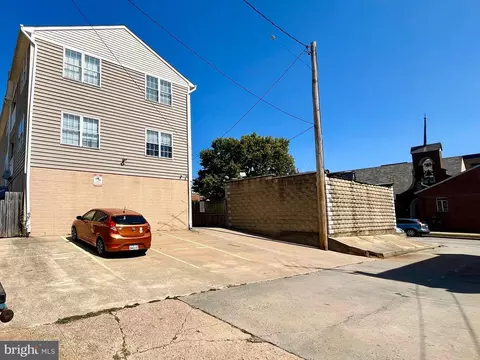 Exterior - 5319 Eastern Ave, Baltimore, MD 21224 photo 9 of 11