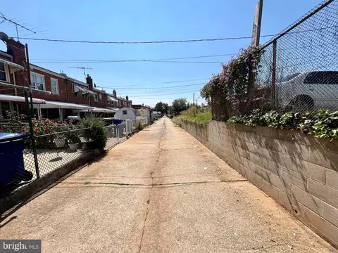 Entry Way - 5319 Eastern Ave, Baltimore, MD 21224 photo 1 of 1