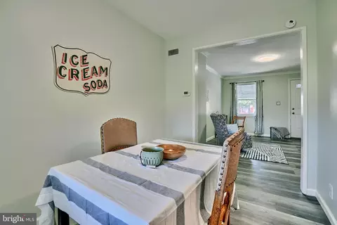 3706 Saint Victor St, Baltimore, MD 21225