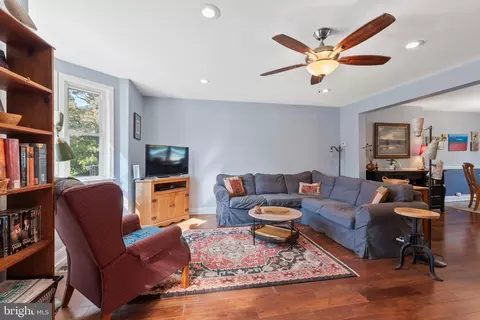 928 E Lake Ave, Baltimore, MD 21212 photo 5