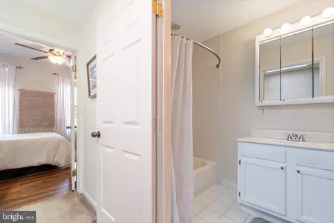 Entry Way - 759 Carroll St, Baltimore, MD 21230 photo 3 of 3