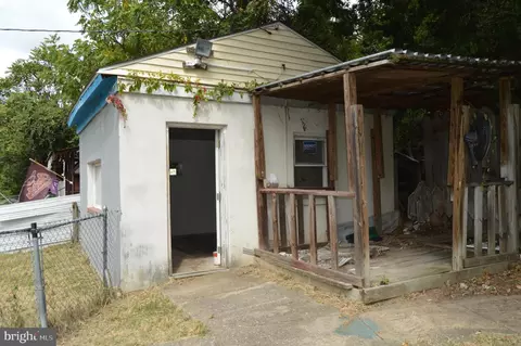 Exterior - 4622 Bowleys Ln, Baltimore, MD 21206 photo 6 of 7