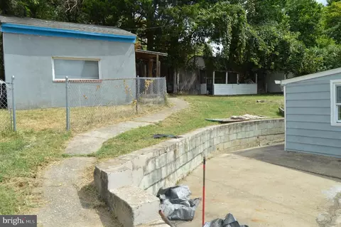 Exterior - 4622 Bowleys Ln, Baltimore, MD 21206 photo 3 of 7