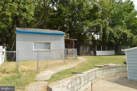 Exterior - 4622 Bowleys Ln, Baltimore, MD 21206 photo 4 of 7