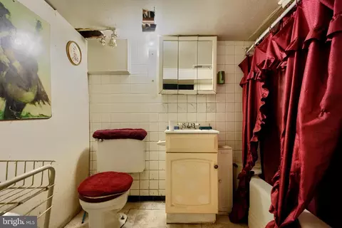 3216 Lyndale Ave, Baltimore, MD 21213 photo 23