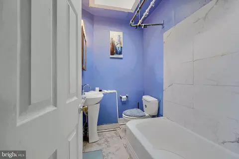 3216 Lyndale Ave, Baltimore, MD 21213 photo 15