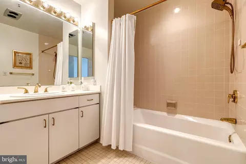 10 E Lee St #2303, Baltimore, MD 21202 photo 23