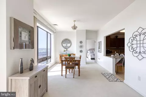 10 E Lee St #2303, Baltimore, MD 21202 photo 8