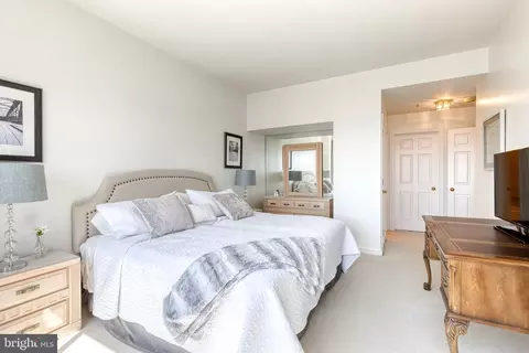 10 E Lee St #2303, Baltimore, MD 21202 photo 21