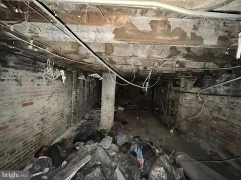 947 Bennett Pl, Baltimore, MD 21223 photo 15