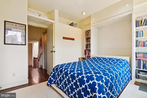 Bedroom - 206 E Montgomery St, Baltimore, MD 21230 photo 4 of 5