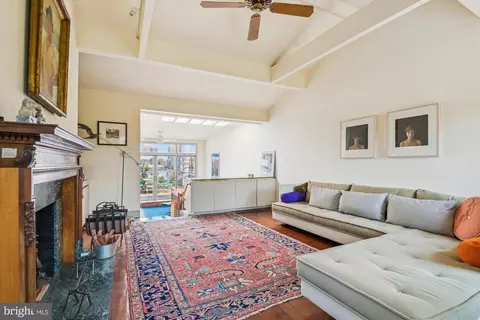 Living - 206 E Montgomery St, Baltimore, MD 21230 photo 2 of 3