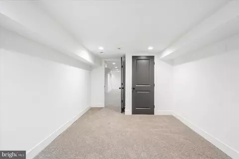 Entry Way - 722 E 21st St, Baltimore, MD 21218 photo 9 of 10
