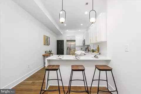Entry Way - 722 E 21st St, Baltimore, MD 21218 photo 5 of 10