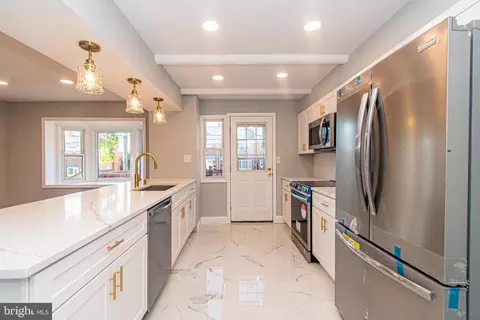 1713 Hillenwood Rd, Baltimore, MD 21239