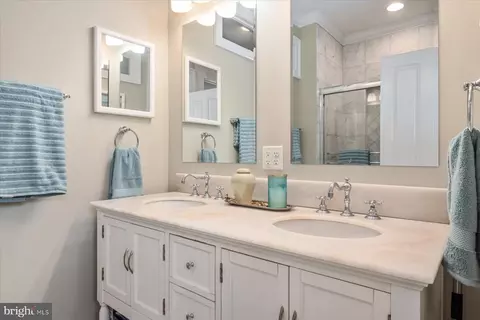 Bath - 3109 Fleet St, Baltimore, MD 21224 photo 1 of 2
