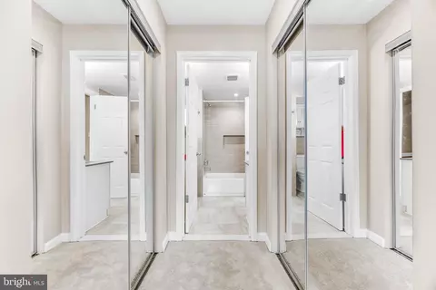 Entry Way - 843 Mchenry St, Baltimore, MD 21230 photo 8 of 11